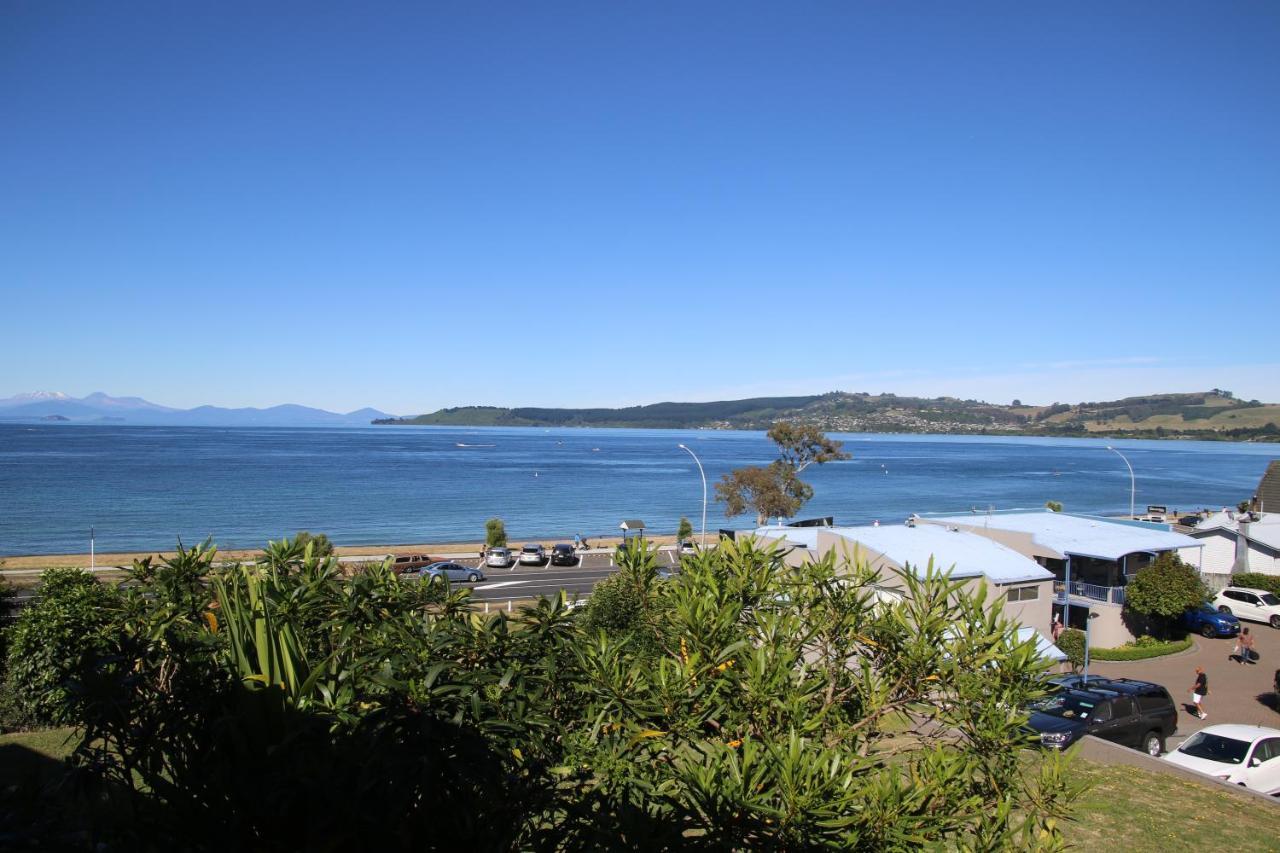 Baycrest Thermal Lodge Taupo Bagian luar foto