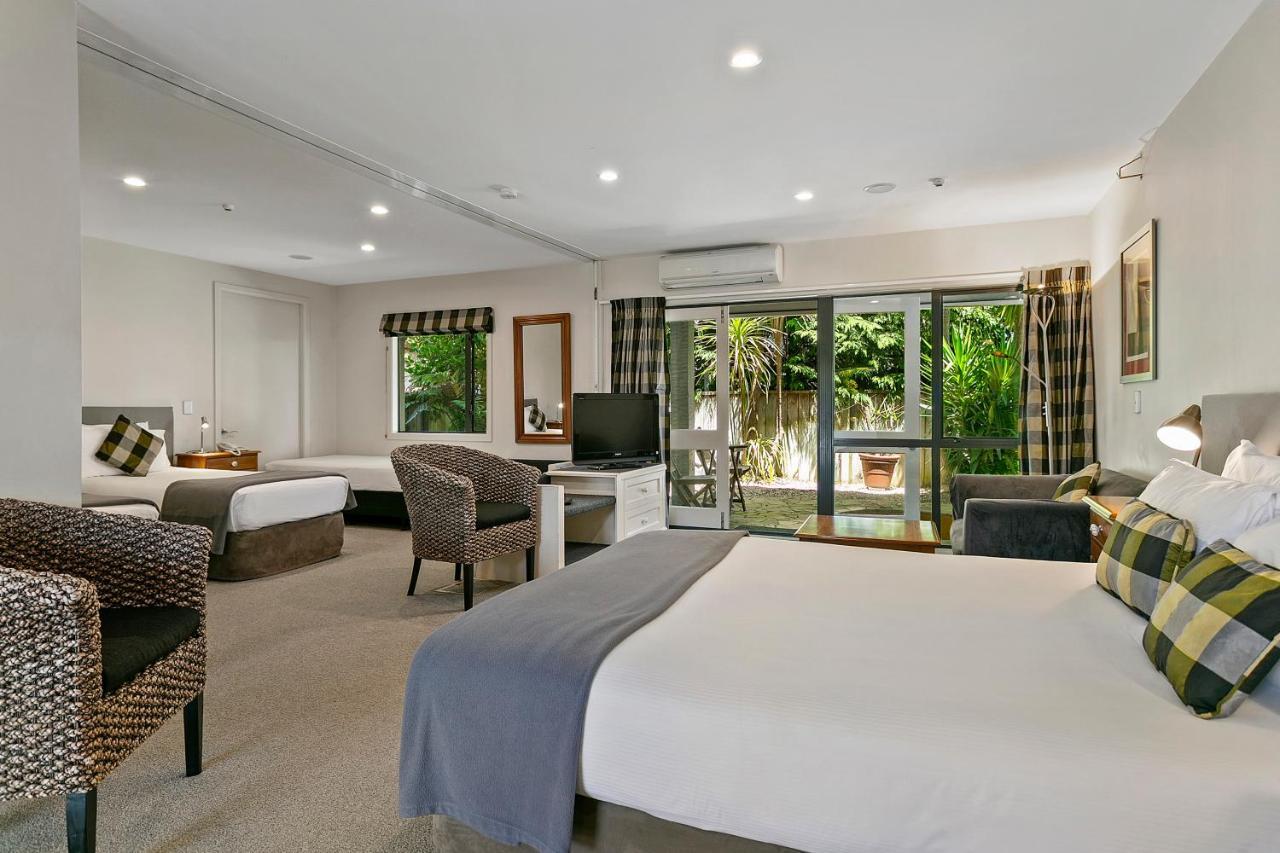 Baycrest Thermal Lodge Taupo Bagian luar foto