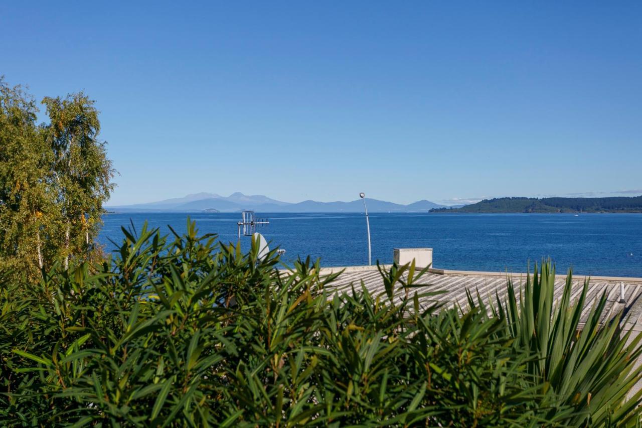 Baycrest Thermal Lodge Taupo Bagian luar foto