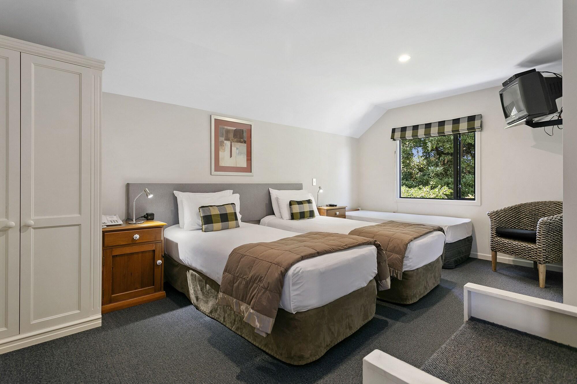 Baycrest Thermal Lodge Taupo Bagian luar foto