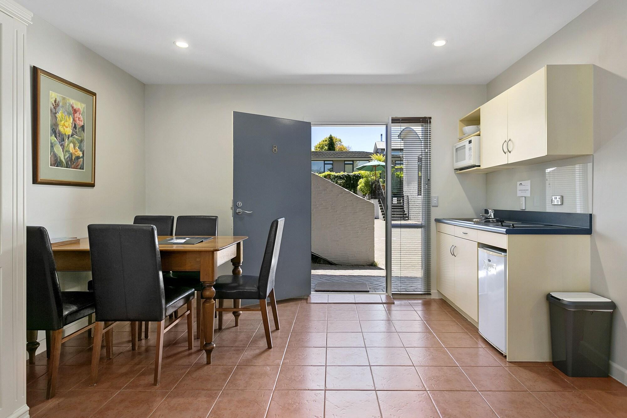 Baycrest Thermal Lodge Taupo Bagian luar foto