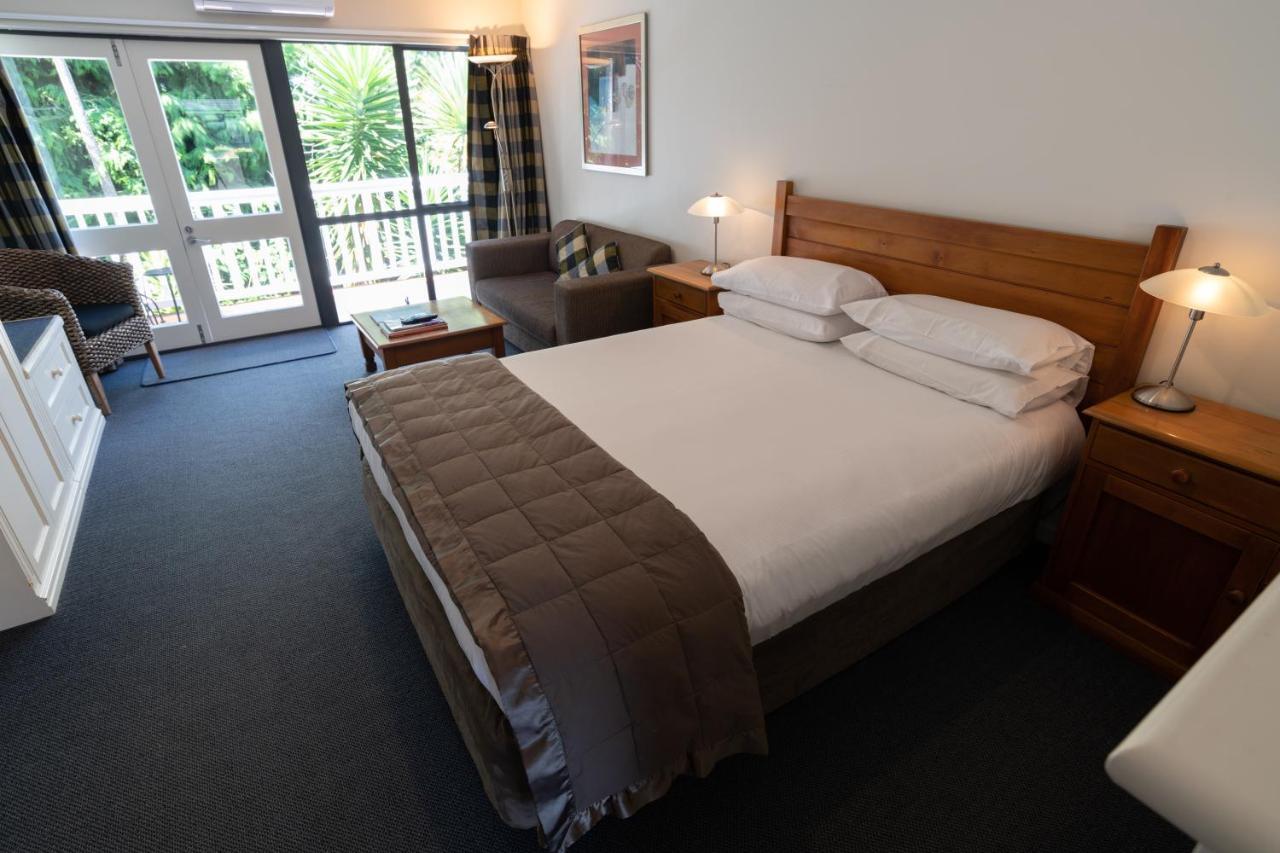 Baycrest Thermal Lodge Taupo Bagian luar foto